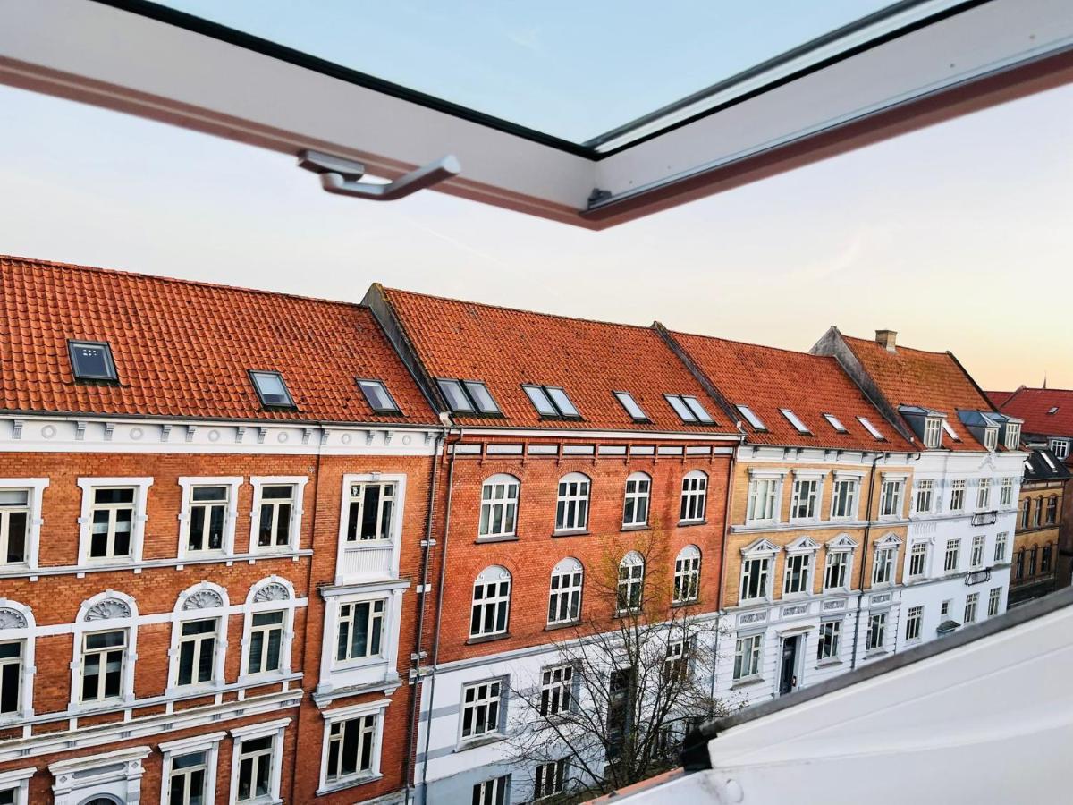 Scandinavian Apartment Hotel - Lunden 1 - Central 3 Bedroom Apartment On Two Floors Horsens Dış mekan fotoğraf